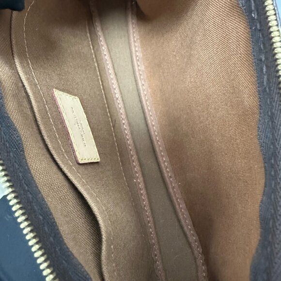 Louis Vuitton Handbags - Louis Vuitton Shoulder Bag